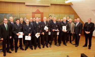 Anerkennung für langjährigen Dienst in der Feuerwehr