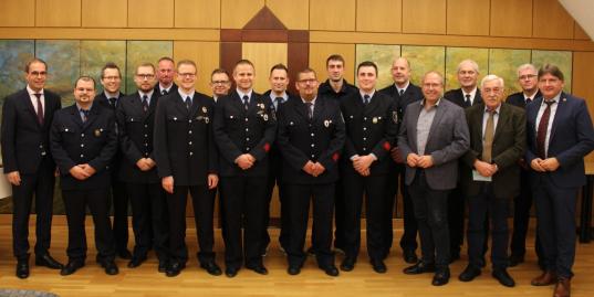 Verleihung des Feuerwehr Ehrenzeichen in Silber und Bronze